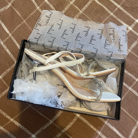 Lulus Shoes - Lulus NWT Rhinestone White Heels